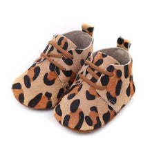 Load image into Gallery viewer, Genuine Leather Baby shoes Leopard print Baby Girls Soft shoes Horse hair Boys First walkers Lace Baby moccasins